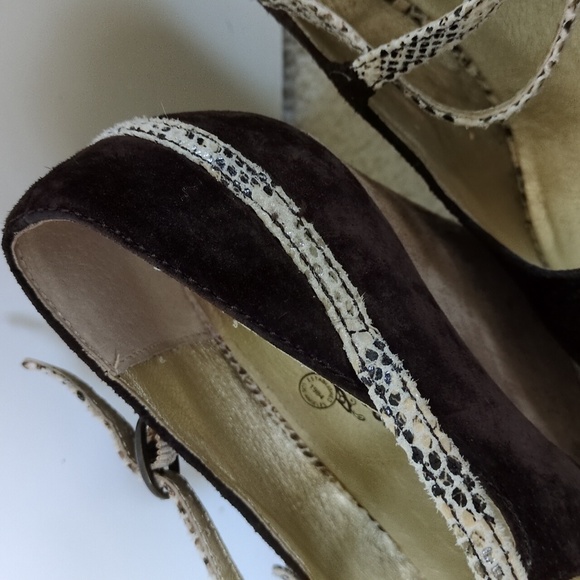 Seychelles Brown Suede Wedge Heels 8 - Picture 7 of 12